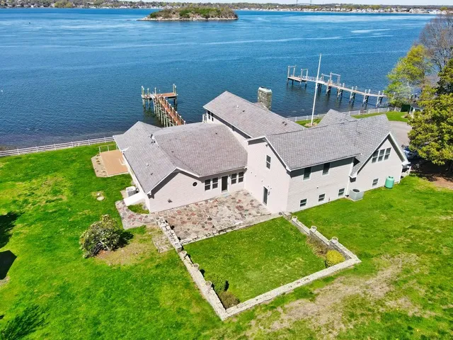 $6,000 | 149 Nanaquaket Road, Tiverton, RI 02878