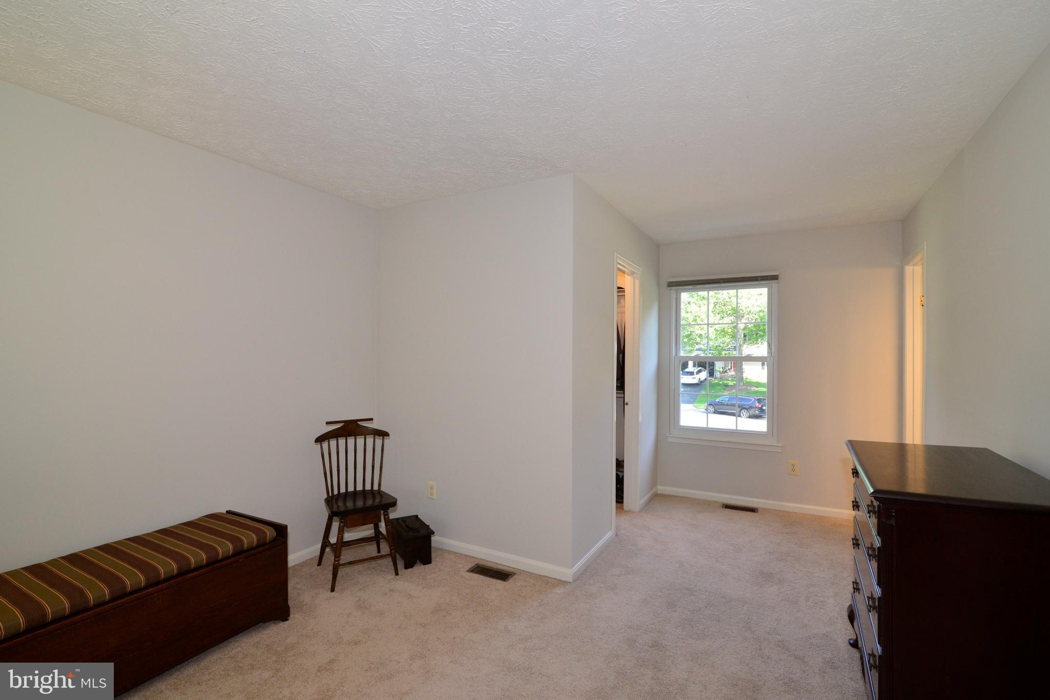 1494 Coat Ridge Road Herndon, VA 20170 - Photo 19 of 37 Room for a sitting area + the walk-in closet