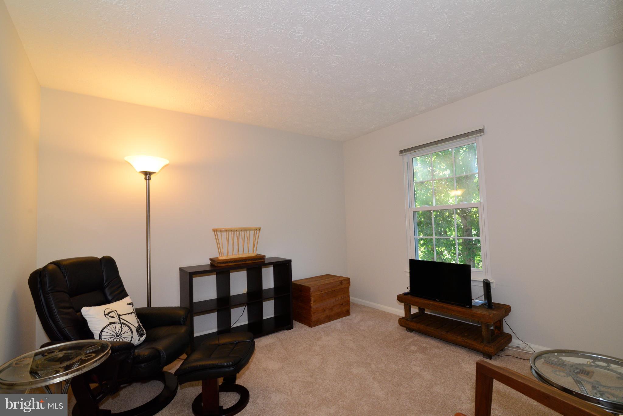 1494 Coat Ridge Road Herndon, VA 20170 - Photo 23 of 37 Third of 4 upper-level bedrooms