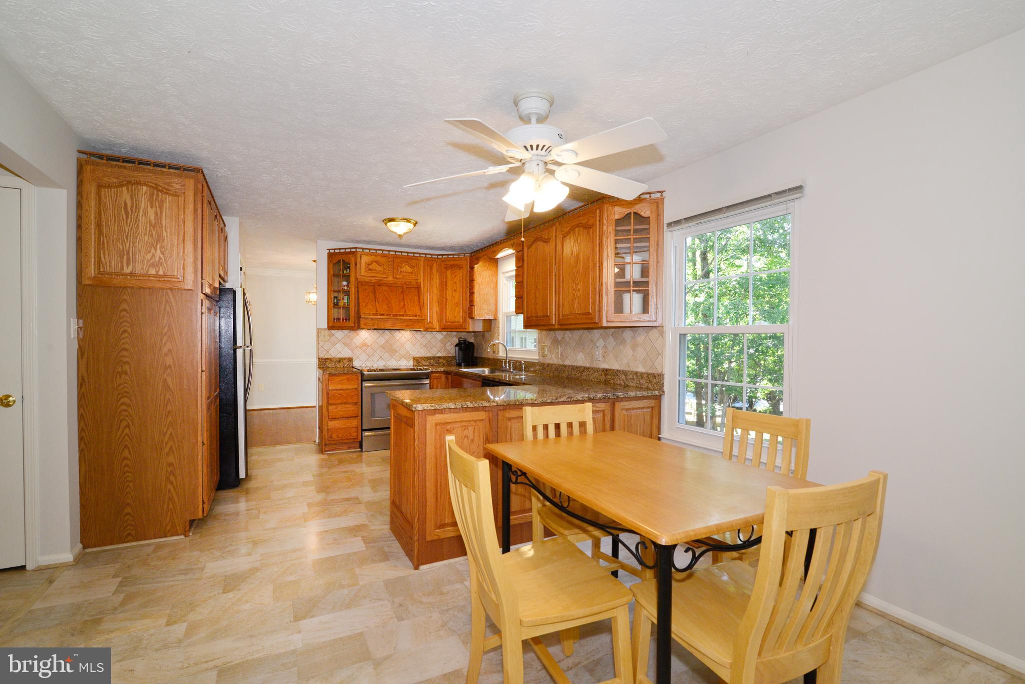 1494 Coat Ridge Road Herndon, VA 20170 - Photo 8 of 37 Gallery Image 8