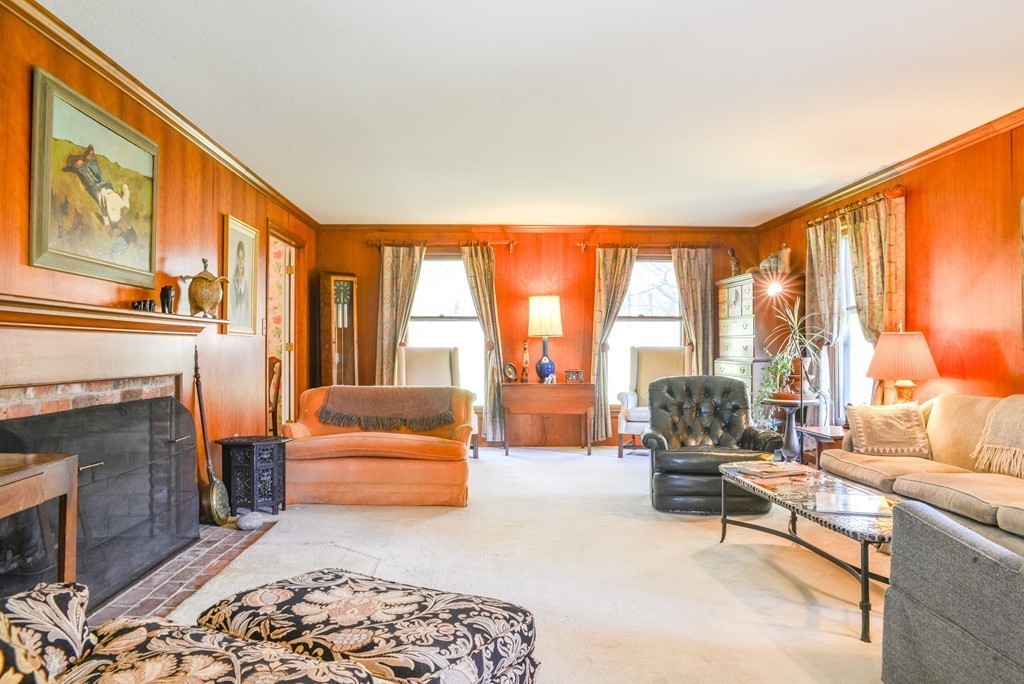 205 Sackett Road Westfield, MA 01085 - Photo 17 of 30 Gallery Image 17