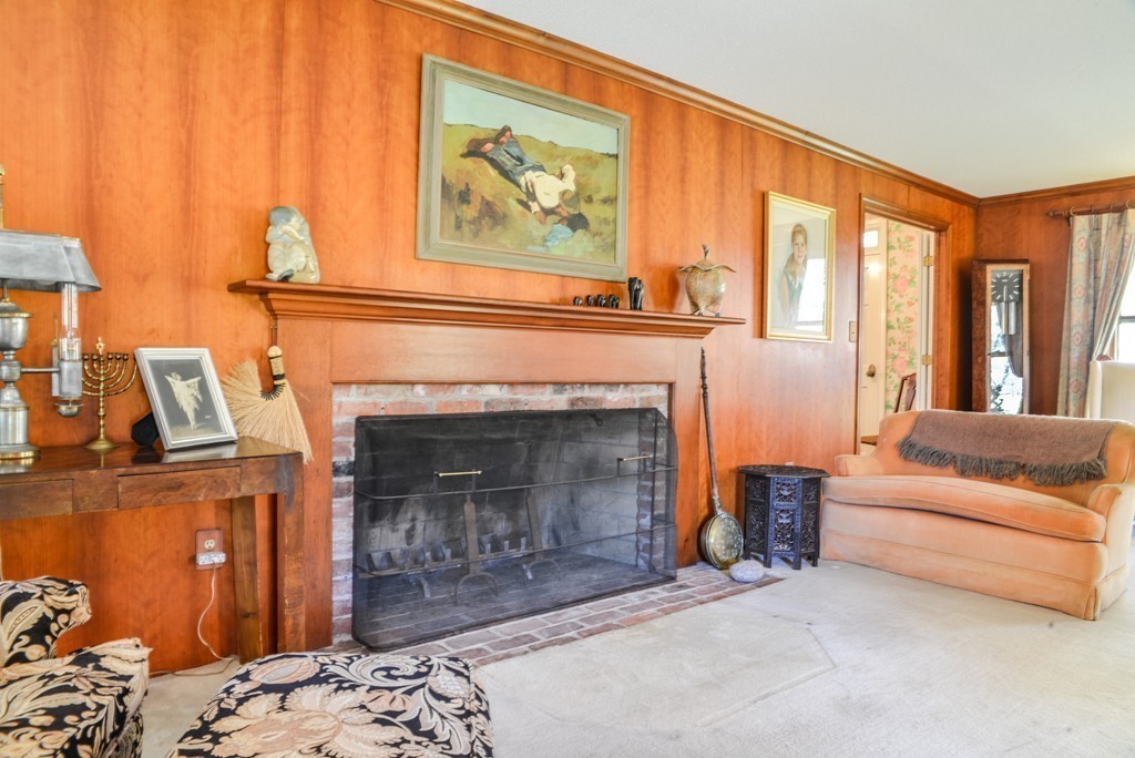 205 Sackett Road Westfield, MA 01085 - Photo 18 of 30 Gallery Image 18