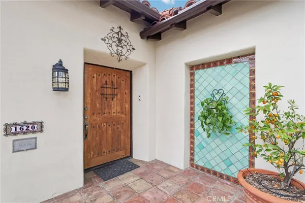 $1,900,000 | 1620 Broadview Drive, Glendale, CA 91208