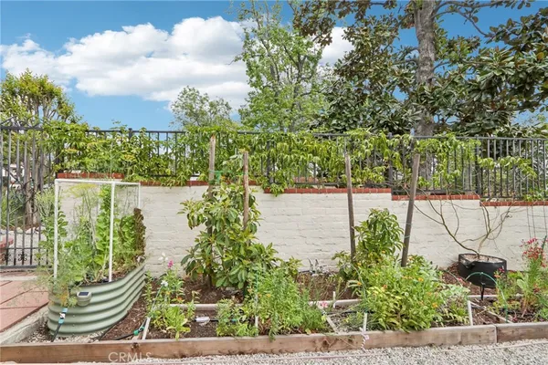 $1,900,000 | 1620 Broadview Drive, Glendale, CA 91208