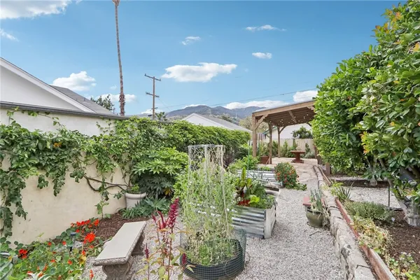 $1,900,000 | 1620 Broadview Drive, Glendale, CA 91208