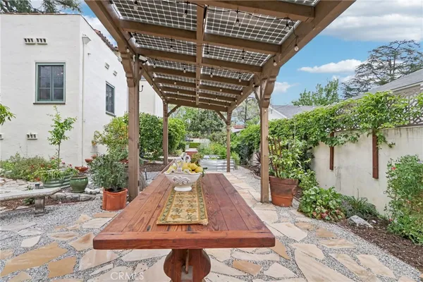 $1,900,000 | 1620 Broadview Drive, Glendale, CA 91208