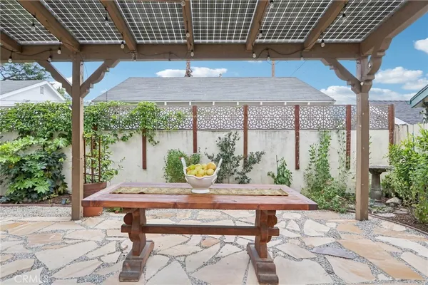 $1,900,000 | 1620 Broadview Drive, Glendale, CA 91208