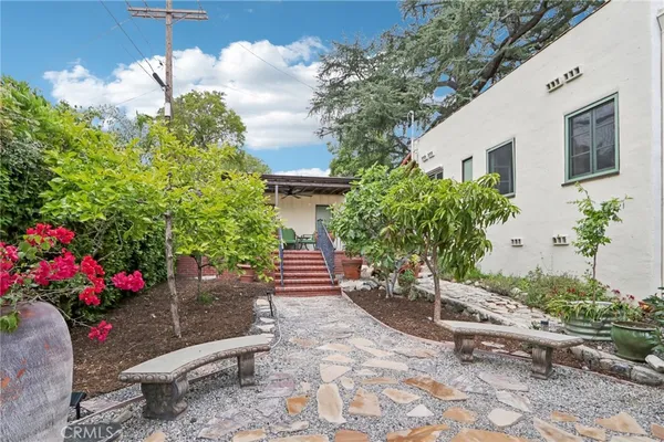 $1,900,000 | 1620 Broadview Drive, Glendale, CA 91208