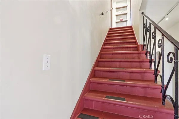 $1,900,000 | 1620 Broadview Drive, Glendale, CA 91208