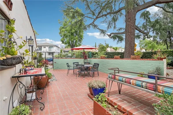 $1,900,000 | 1620 Broadview Drive, Glendale, CA 91208