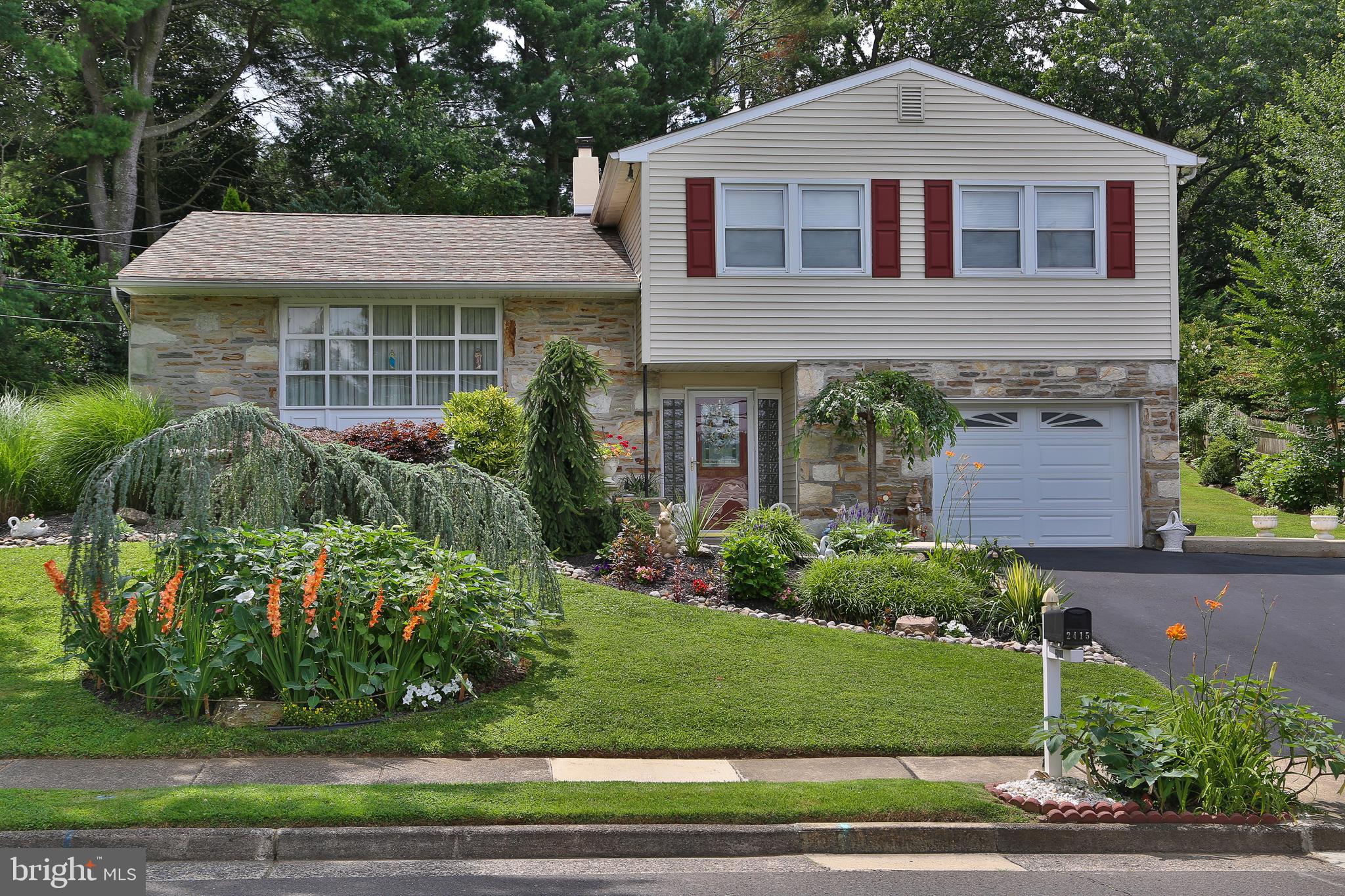 2415 Dale Road Huntingdon Valley, PA 19006 - Photo 1 of 27 Front