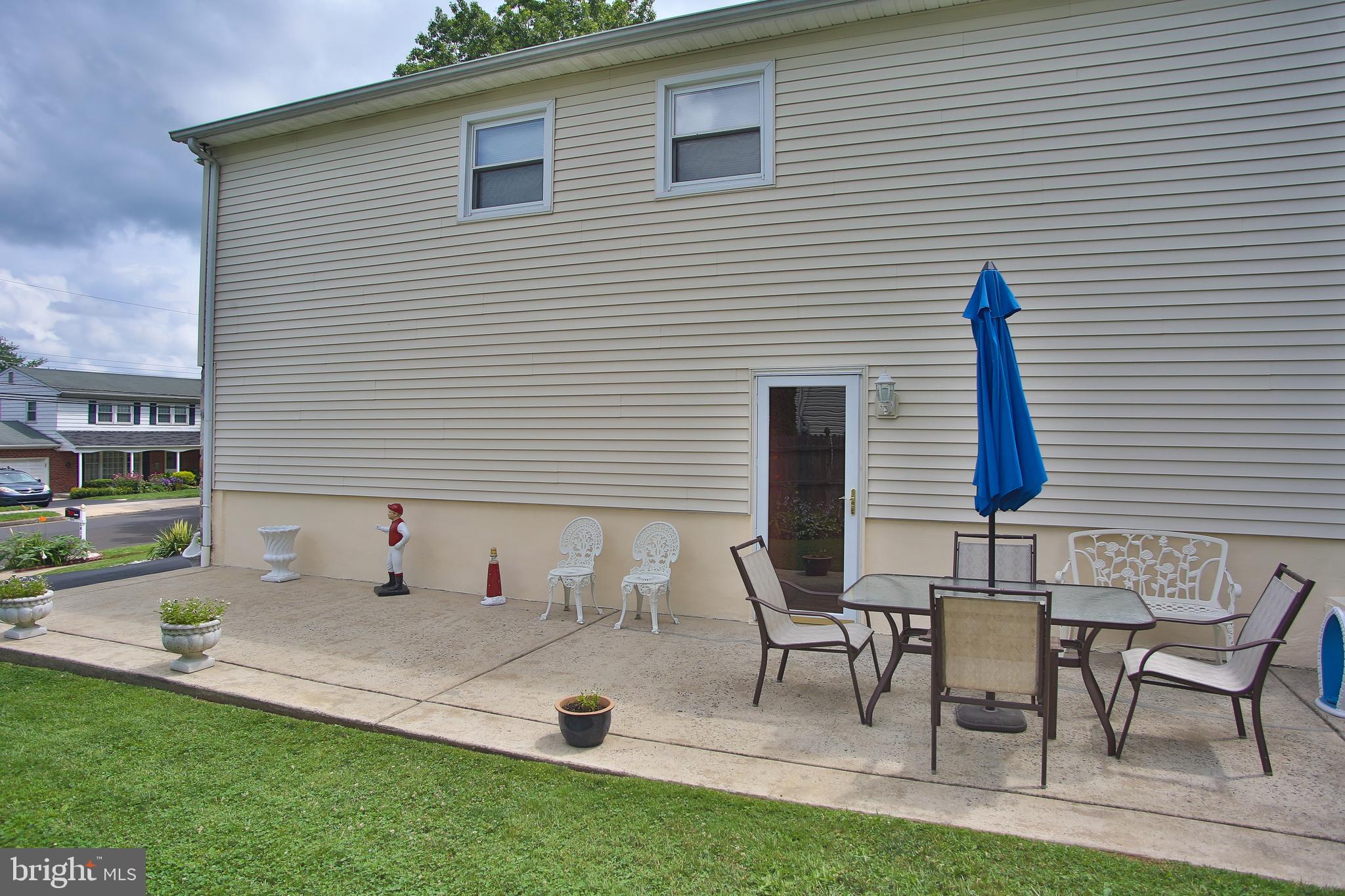 2415 Dale Road Huntingdon Valley, PA 19006 - Photo 22 of 27 Patio