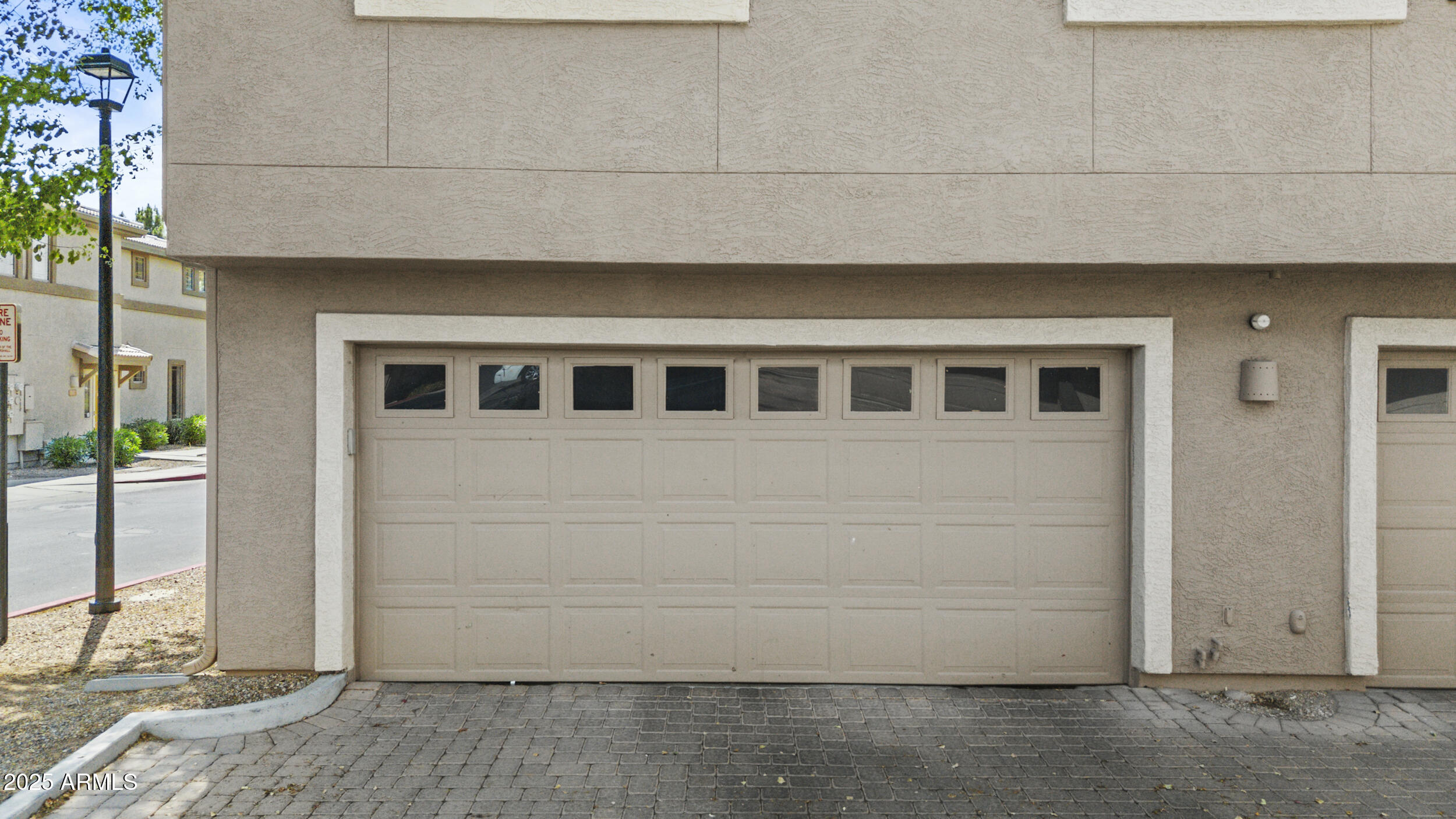 1225 North 36th Street, Unit 1015 Phoenix, AZ 85008 - Photo 19 of 22 a view of a car garage