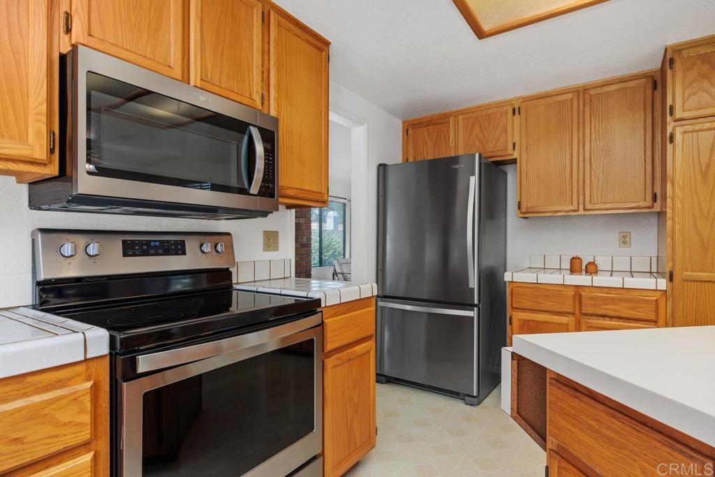 1765 Harold Road Escondido, CA 92026 - Photo 13 of 30