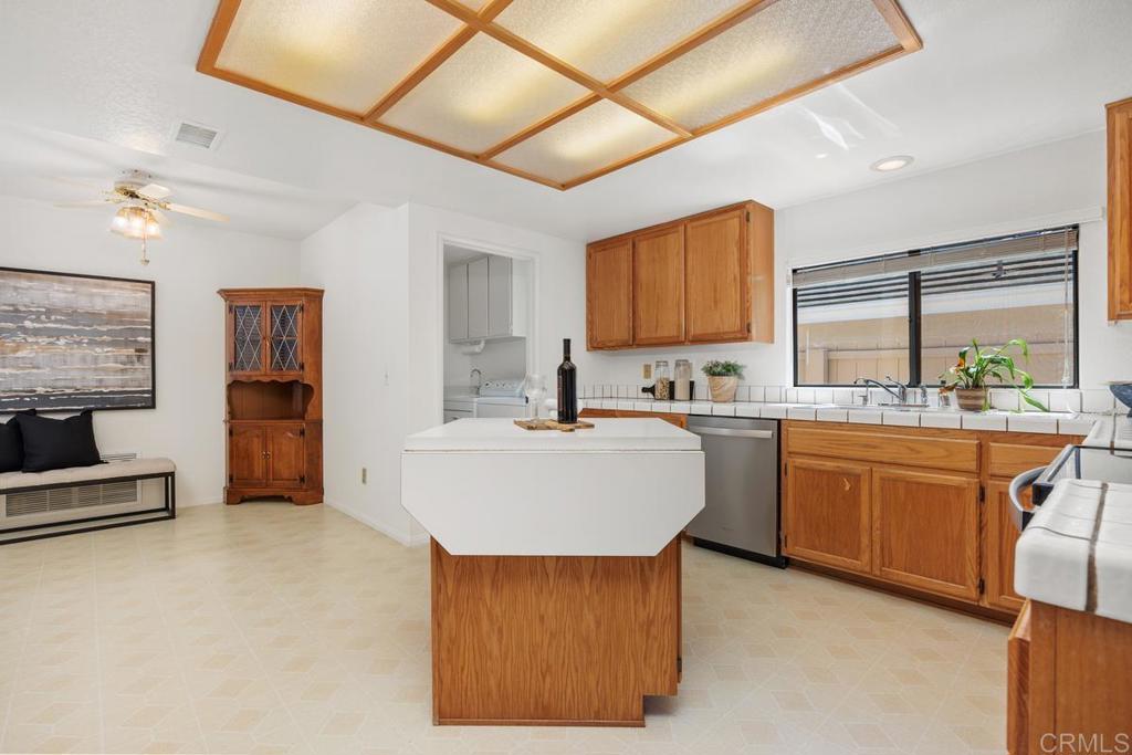 1765 Harold Road Escondido, CA 92026 - Photo 14 of 30