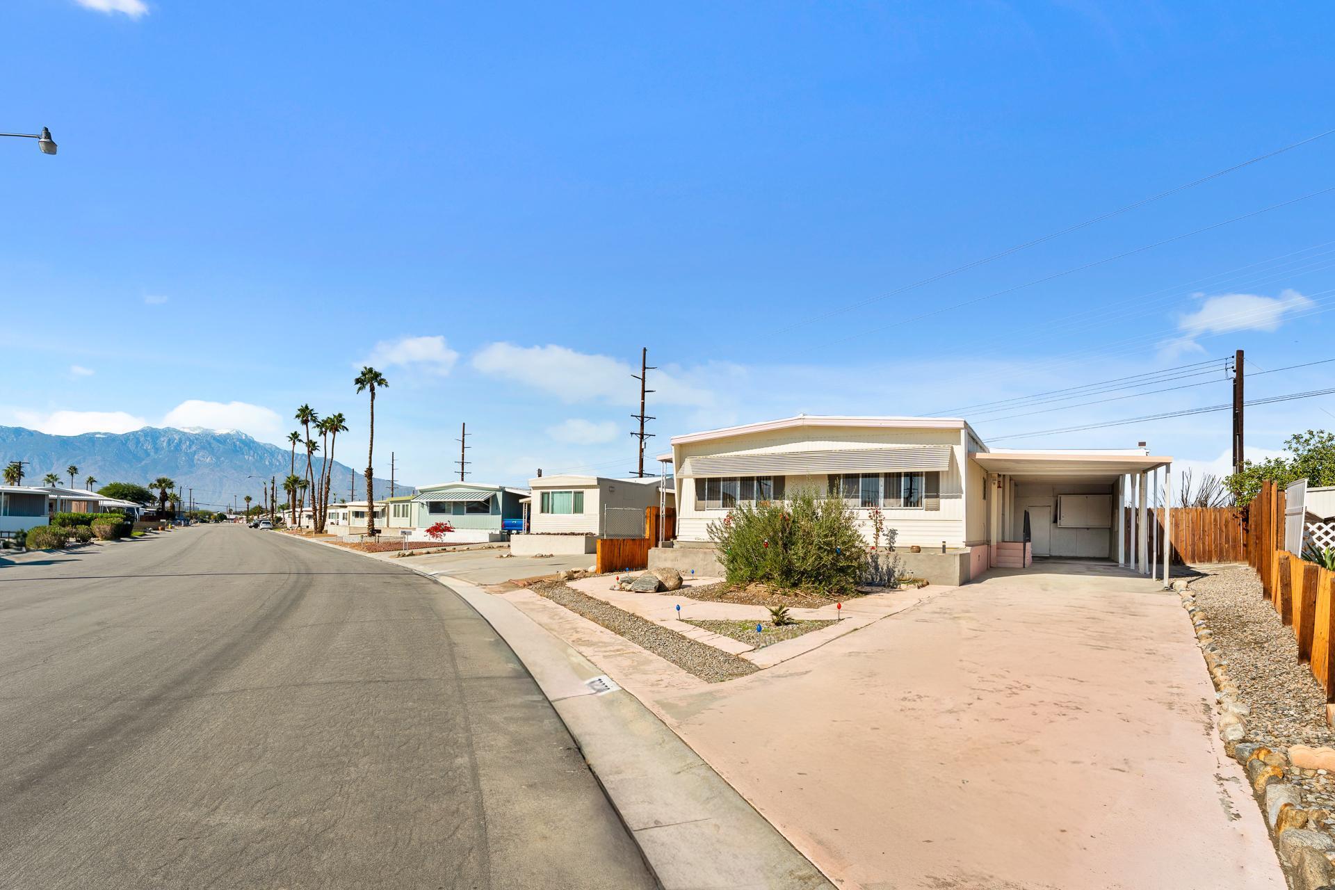 73270 Colonial Drive Thousand Palms, CA 92276 - Photo 4 of 36 73270colonial dr-4