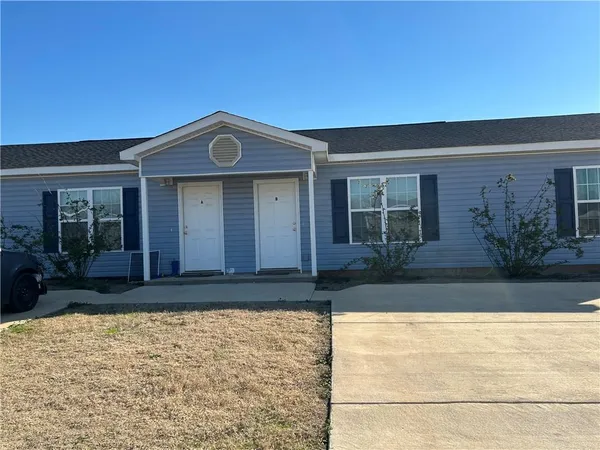 $500 | 129 Ronald Pride Boulevard, Unit A, Fort Valley, GA 31030