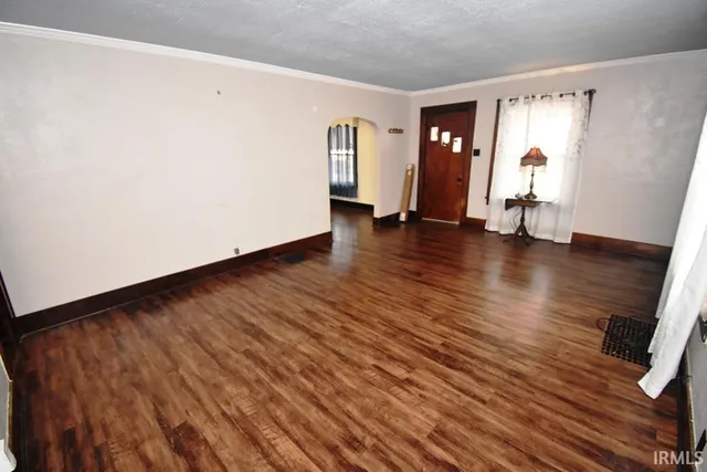 $165,000 | 1210 South Columbia Street, Frankfort, IN 46041