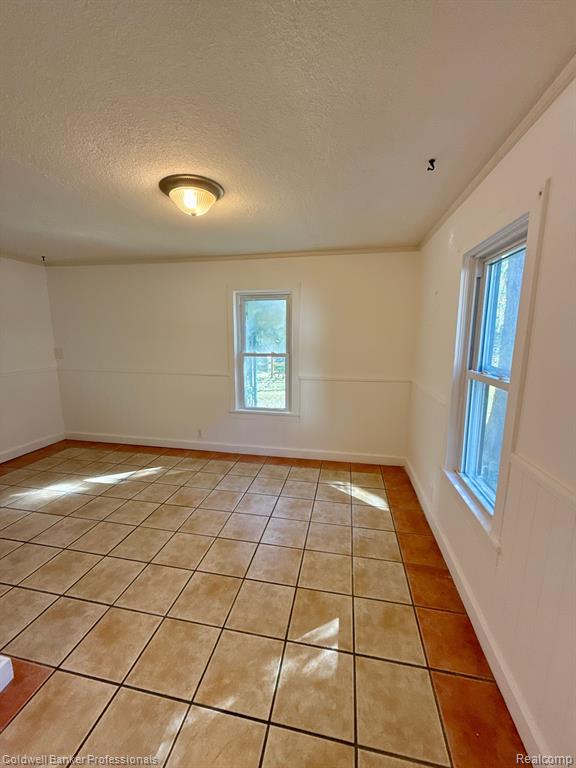 8239 Morrish Road Flushing, MI 48433 - Photo 10 of 33