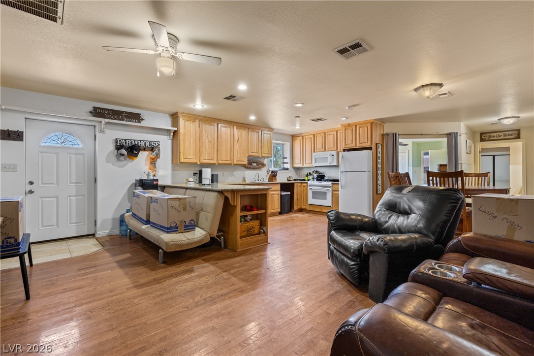 255 Lewis Avenue Overton, NV 89040 - Photo 63 of 94 2 bedroom Casita in the shop