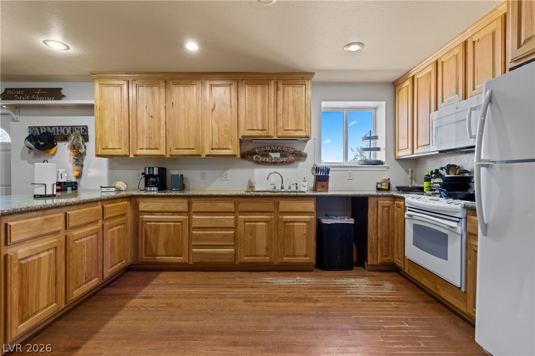 255 Lewis Avenue Overton, NV 89040 - Photo 66 of 94 2 bedroom Casita in the shop