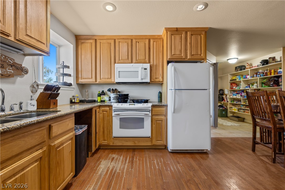 255 Lewis Avenue Overton, NV 89040 - Photo 67 of 94 2 bedroom Casita in the shop