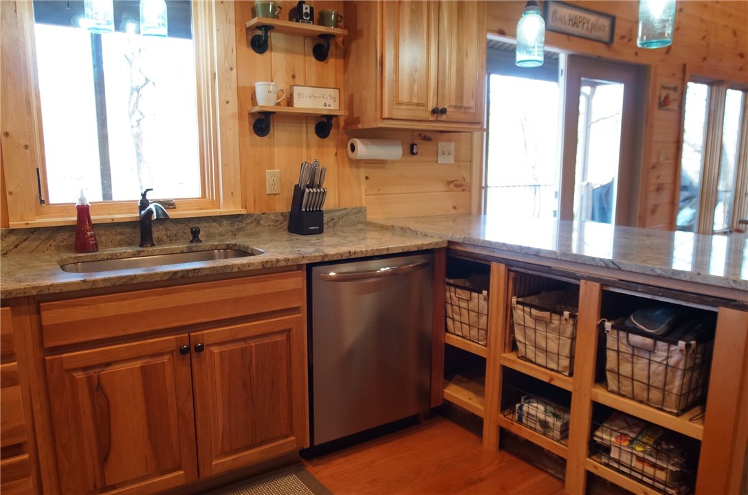 323 Lake Cheohee Road Tamassee, SC 29686 - Photo 11 of 49 Gallery Image 11
