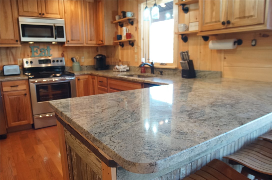 323 Lake Cheohee Road Tamassee, SC 29686 - Photo 8 of 49 Gallery Image 8