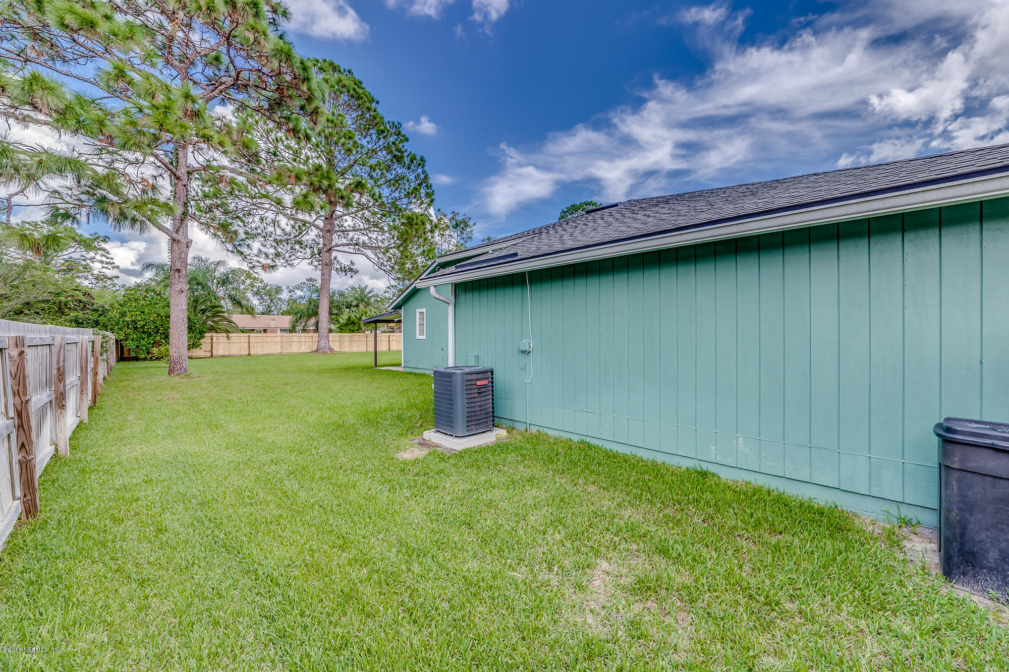 8025 Springtree Road Jacksonville, FL 32210 - Photo 3 of 26 8025 Springtree Road (7 of 42)