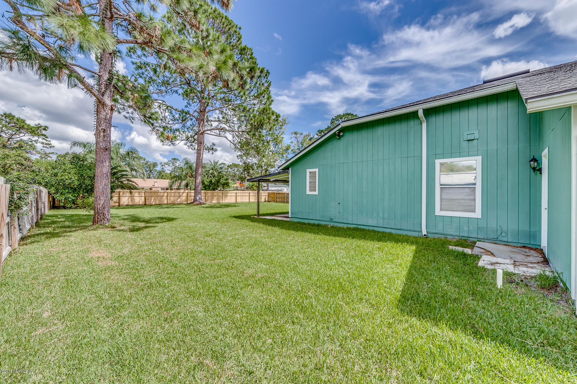 8025 Springtree Road Jacksonville, FL 32210 - Photo 4 of 26 8025 Springtree Road (8 of 42)