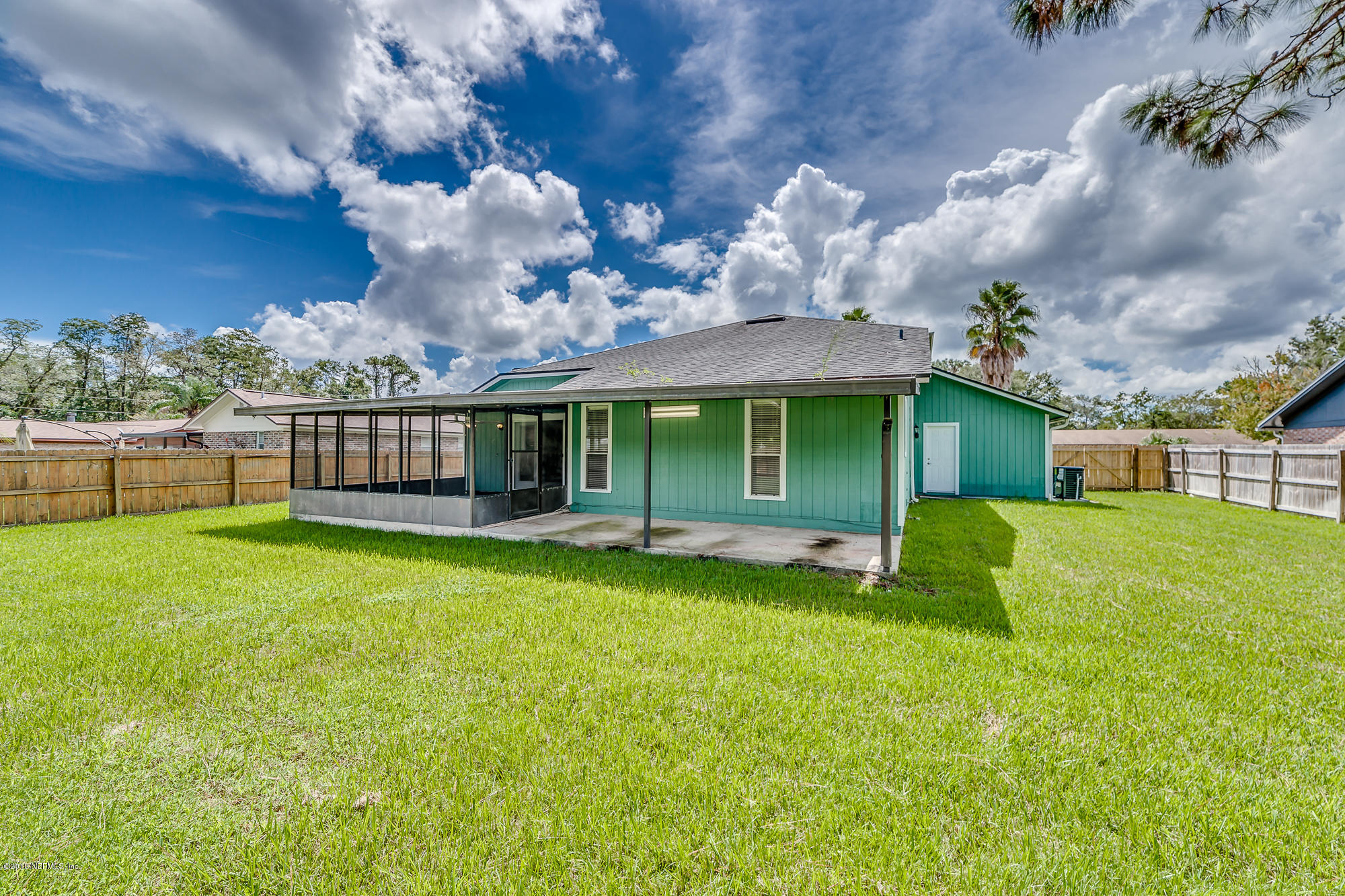 8025 Springtree Road Jacksonville, FL 32210 - Photo 9 of 26 8025 Springtree Road (15 of 42)