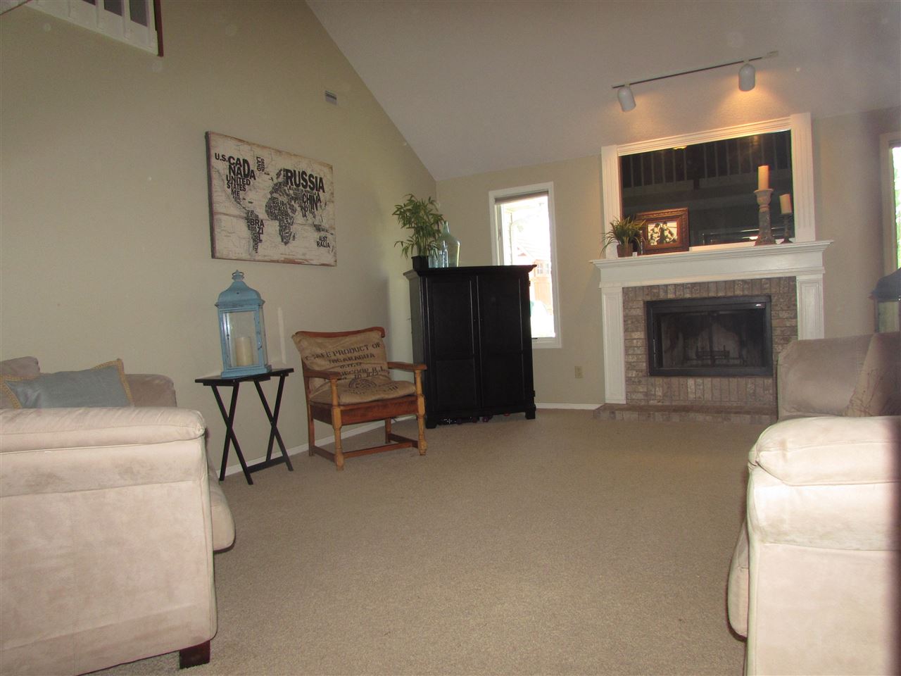 704 Autumn Ridge Lane Fort Wayne, IN 46804 - Photo 4 of 36