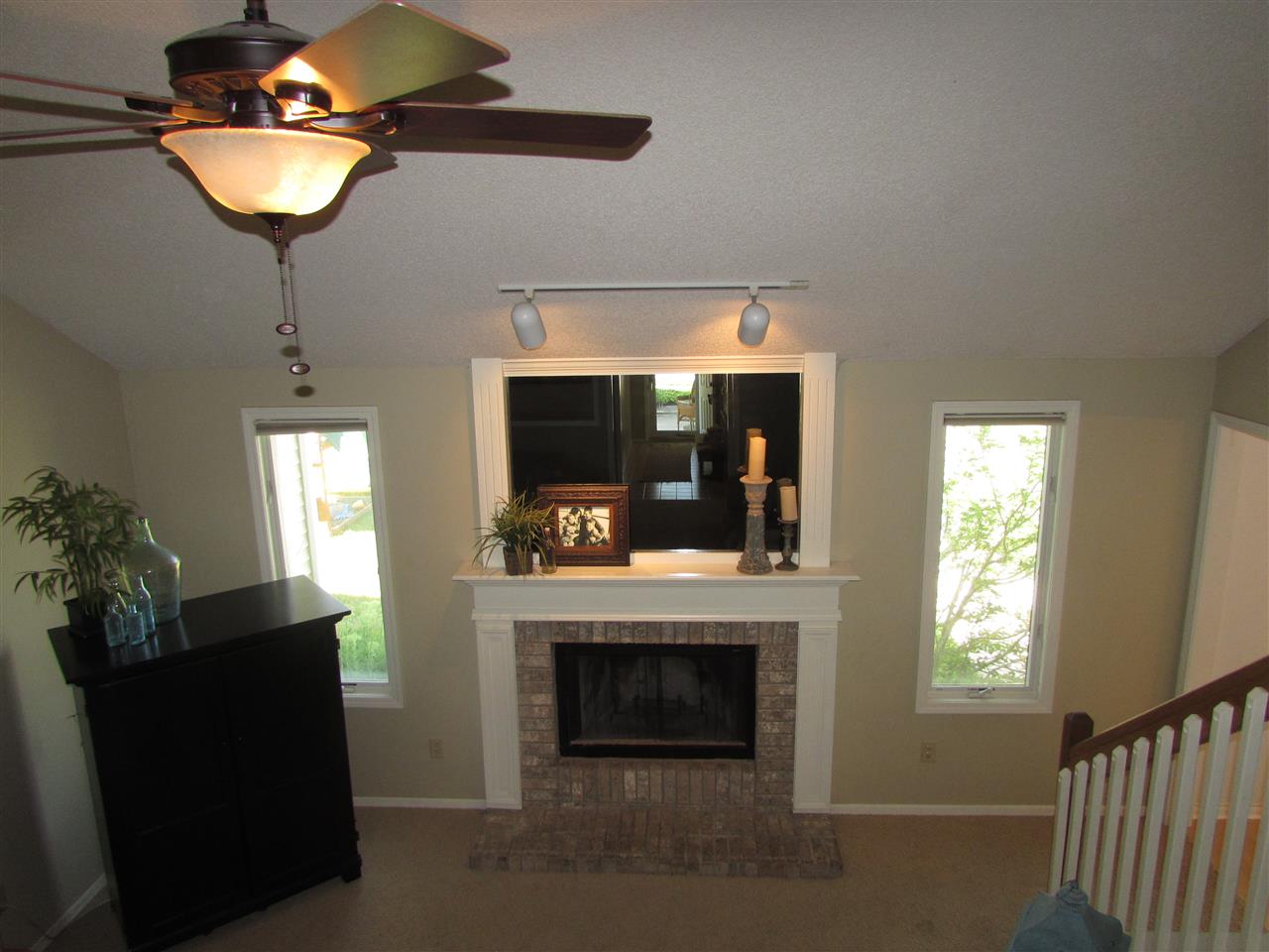 704 Autumn Ridge Lane Fort Wayne, IN 46804 - Photo 7 of 36
