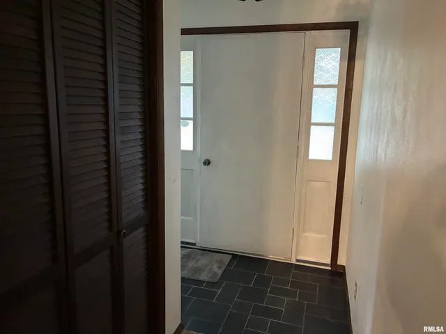 $165,000 | 14768 North Harmony Lane, Mount Vernon, IL 62864