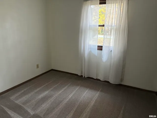 $165,000 | 14768 North Harmony Lane, Mount Vernon, IL 62864