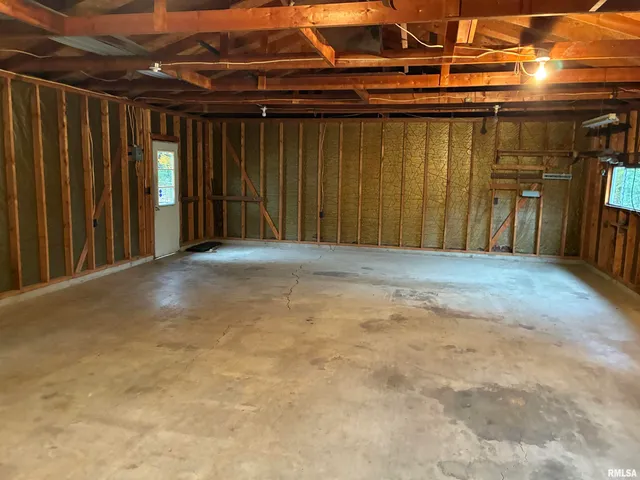 $165,000 | 14768 North Harmony Lane, Mount Vernon, IL 62864