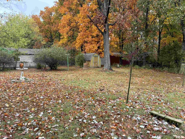 $165,000 | 14768 North Harmony Lane, Mount Vernon, IL 62864