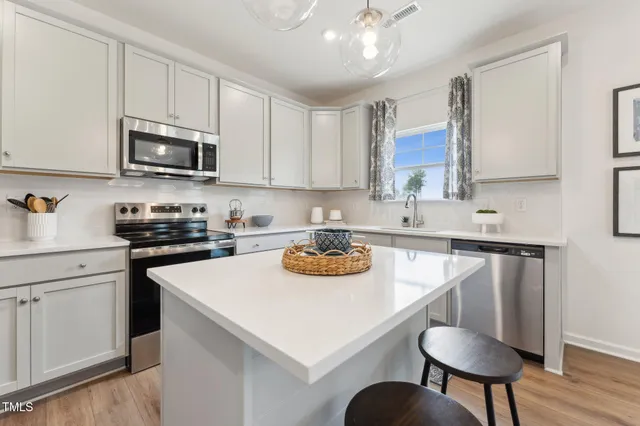 $445,000 | 27 Cribbs Lane, Middlesex, NC 27557