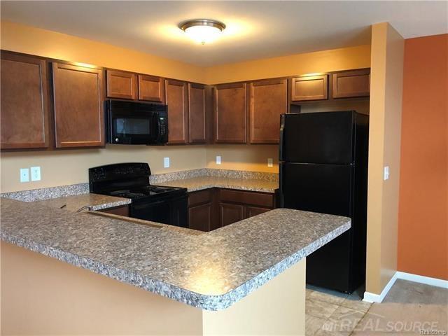 29702 Fox Run Circle, Unit 85 Warren, MI 48092 - Photo 3 of 6