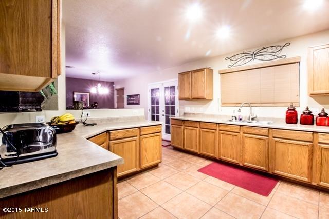 5772 South Manta Ray Road Tucson, AZ 85706 - Photo 4 of 15 Gallery Image 4