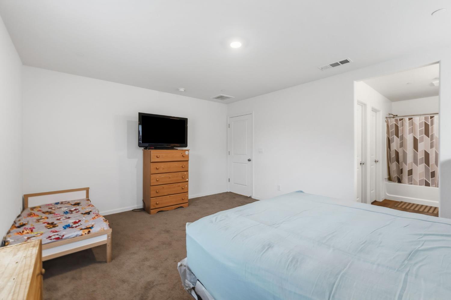510 Perkins Road Madera, CA 93637 - Photo 13 of 25 Gallery Image 13