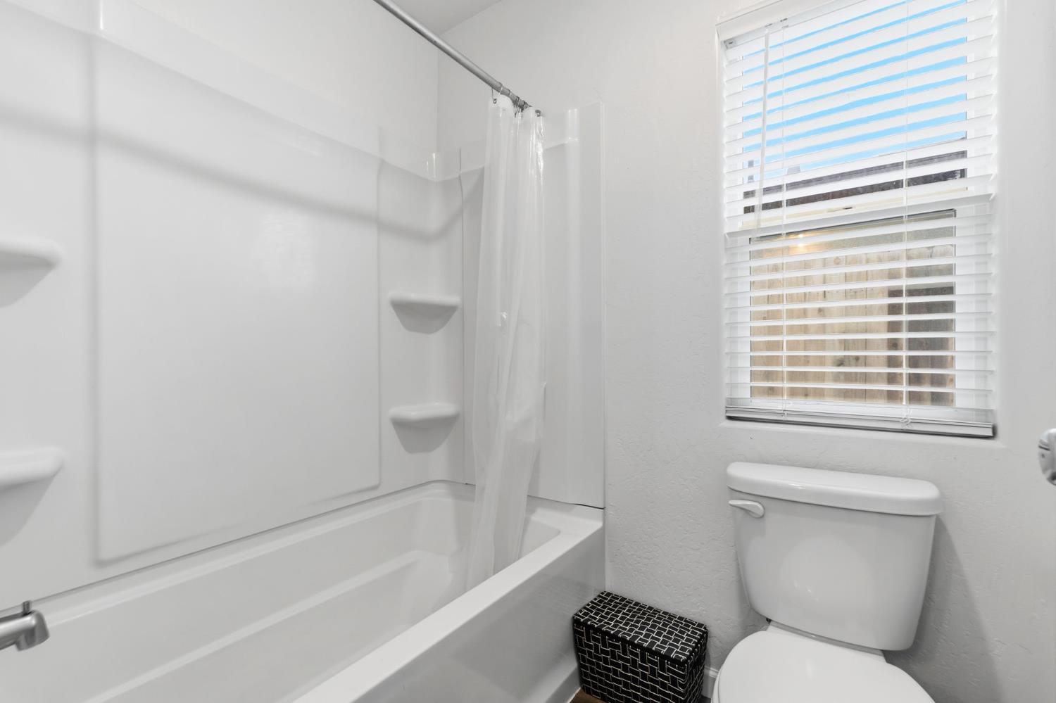 510 Perkins Road Madera, CA 93637 - Photo 20 of 25 Gallery Image 20