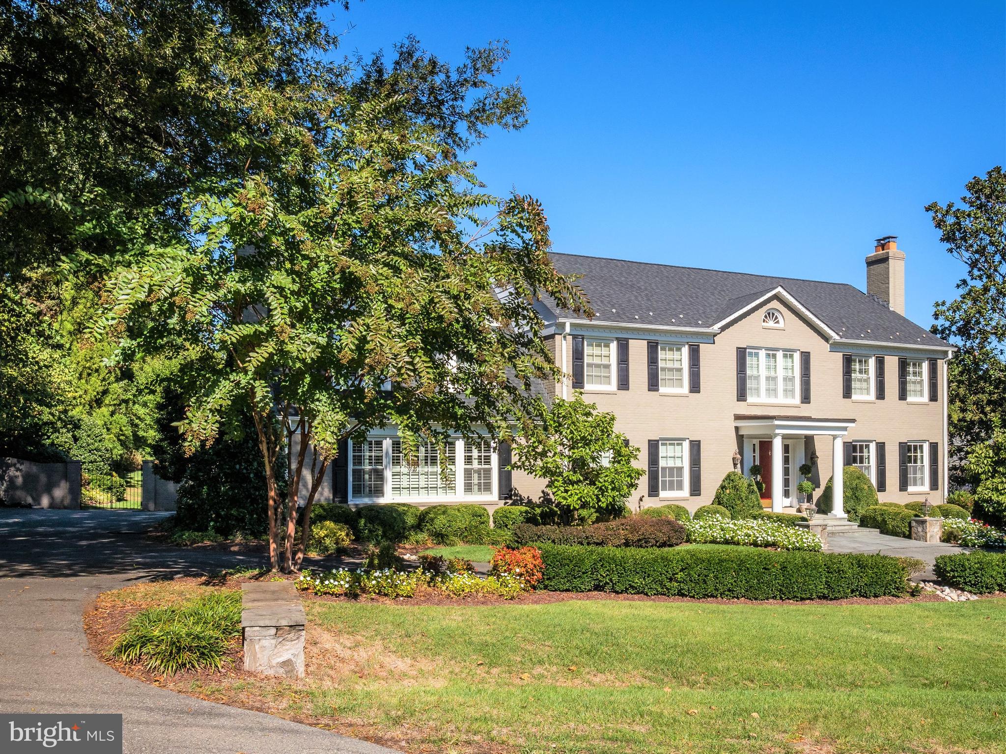 10024 Kendale Road Potomac, MD 20854 - Photo 2 of 48 Gallery Image 2