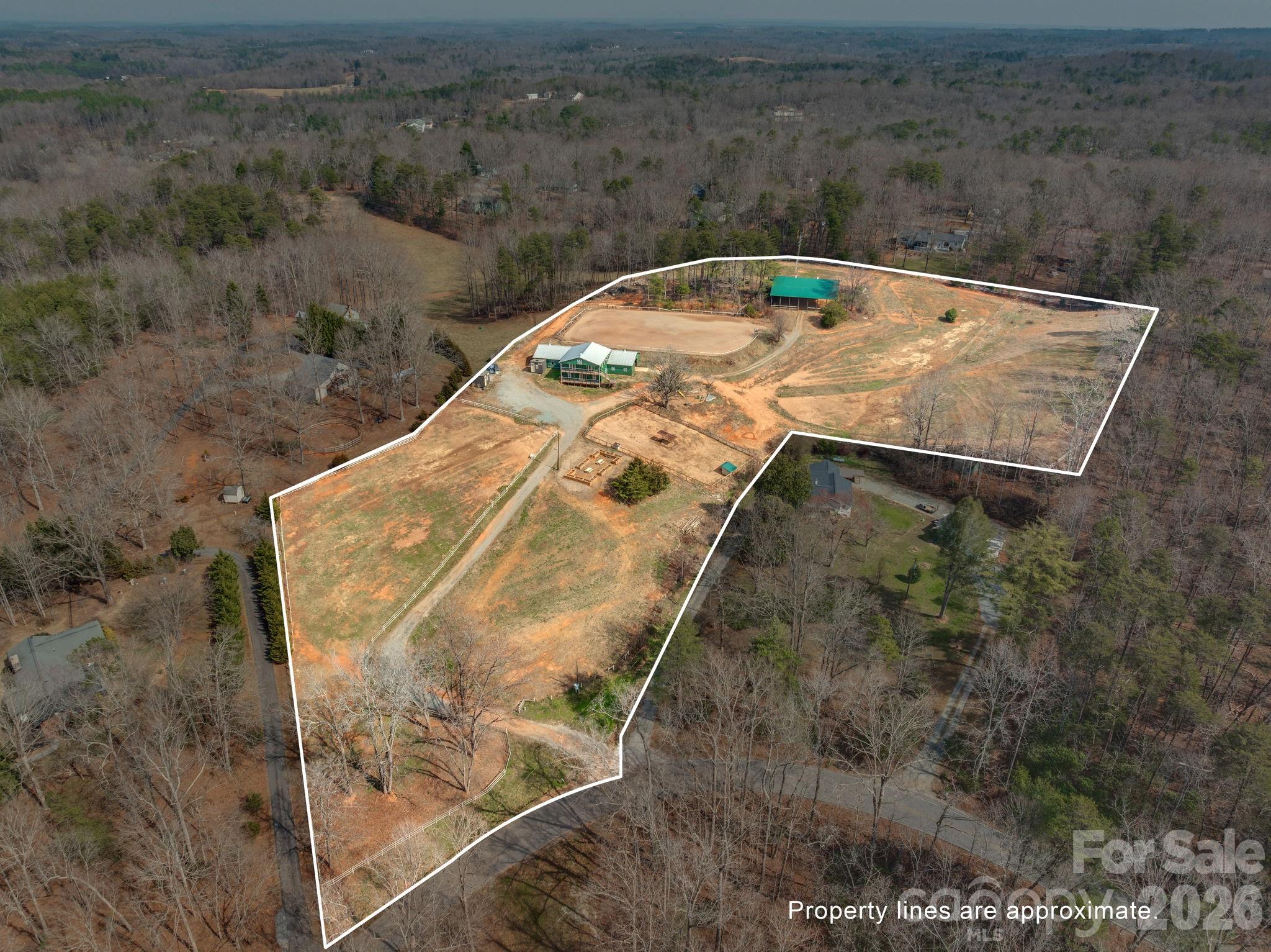 1487 Hayes Road Columbus, NC 28722 - Photo 43 of 48 a view of a backyard