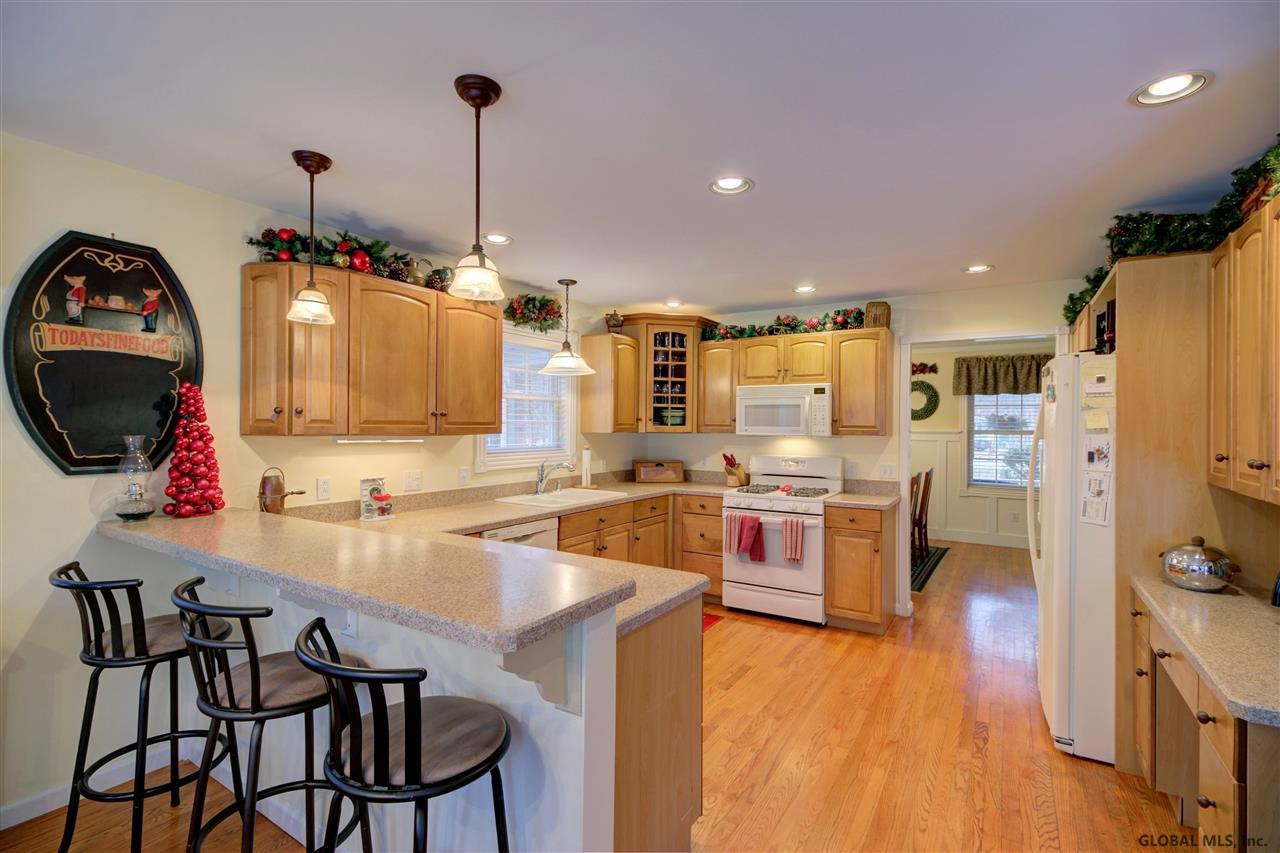 228 Potter Road Moreau, NY 12831 - Photo 10 of 28 Photo 10
