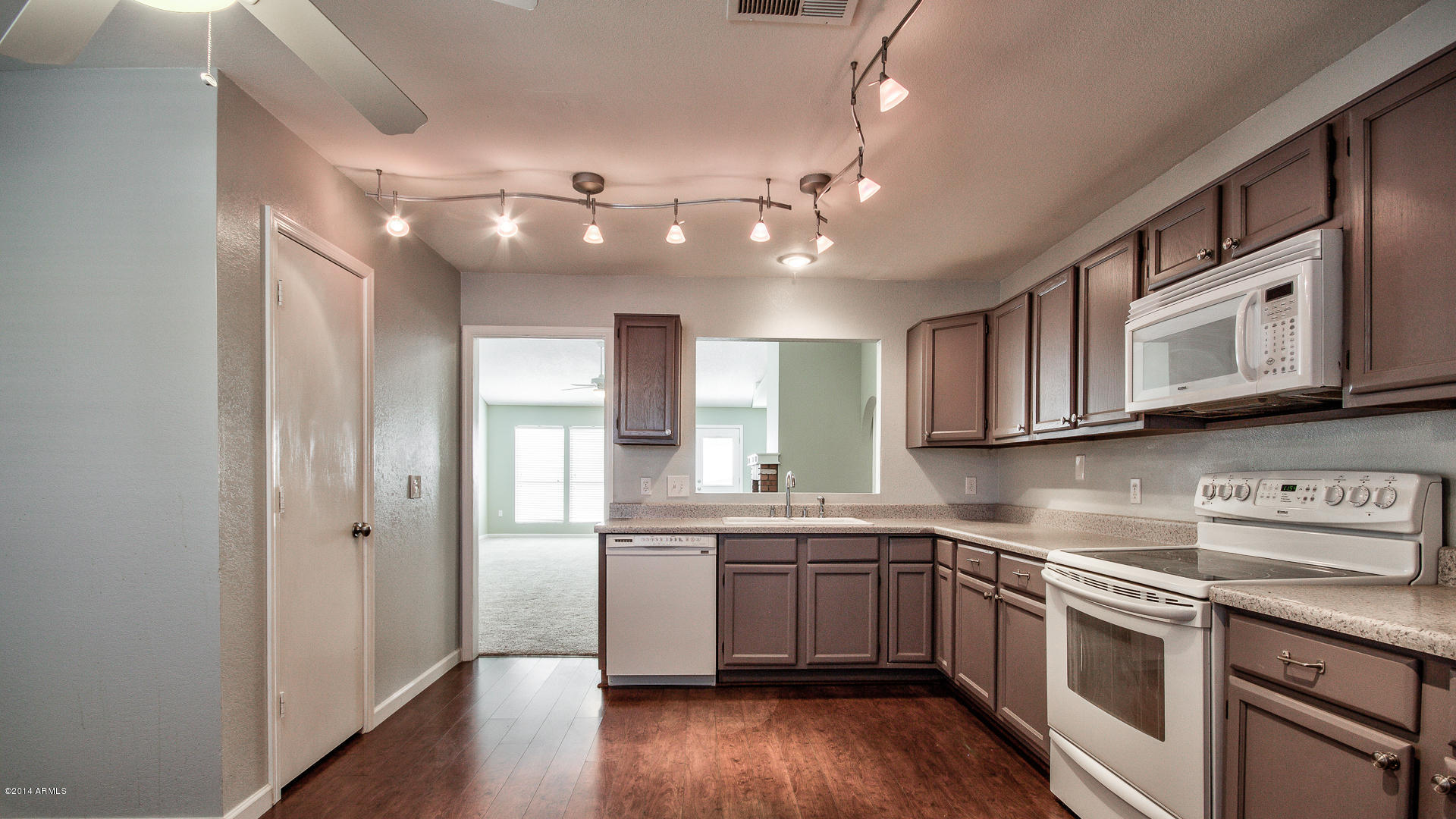 1207 East Mineral Road Gilbert, AZ 85234 - Photo 14 of 28 14
