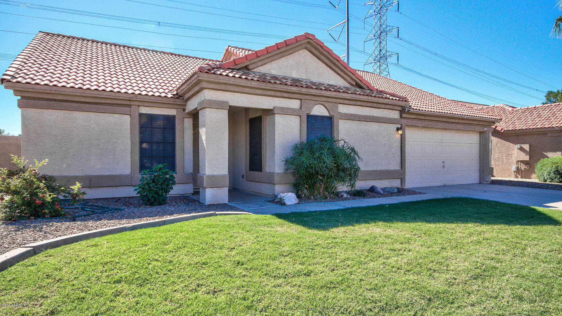 1207 East Mineral Road Gilbert, AZ 85234 - Photo 3 of 28 3