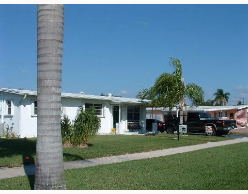 333 Davis Road Palm Springs, FL 33461 - Photo 1 of 7 Primary Photo