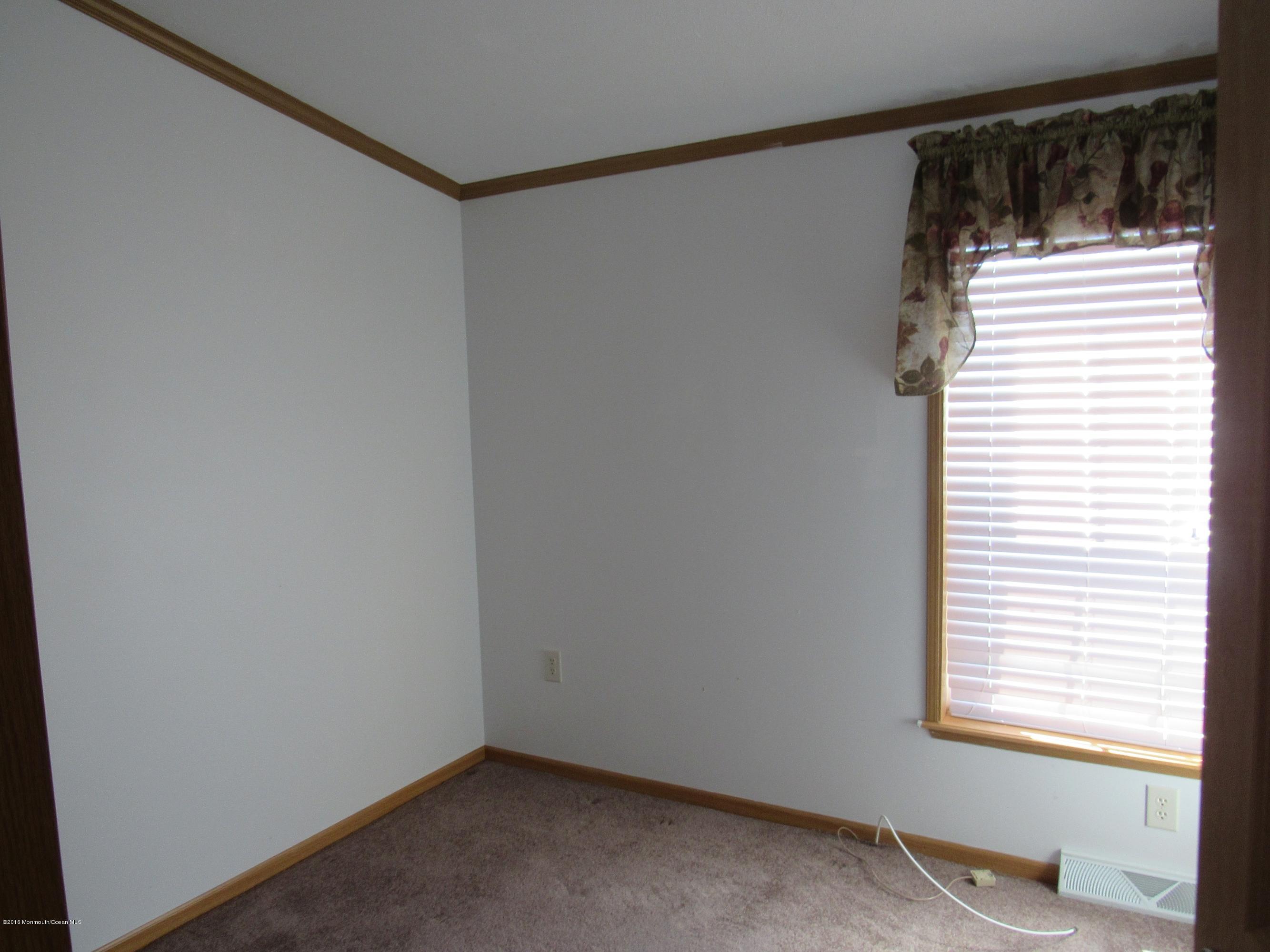 180 Farm Road Freehold, NJ 07728 - Photo 8 of 14 IMG_1815