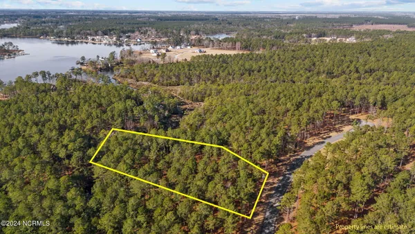 $15,000 | 137 Ocracoke Drive, Oriental, NC 28571